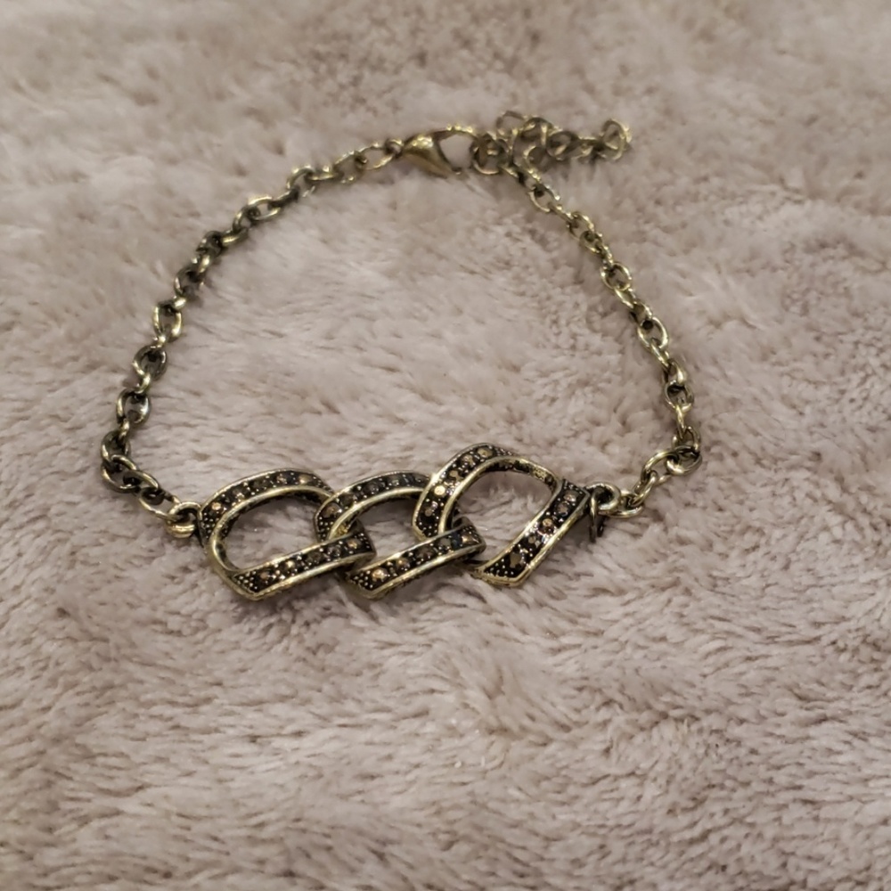 Bracelet